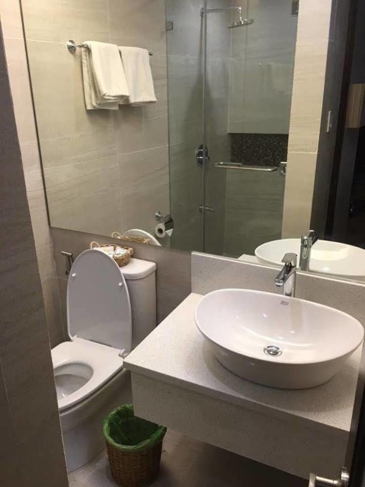 Lenox Hotel Dagupan City Bagian luar foto
